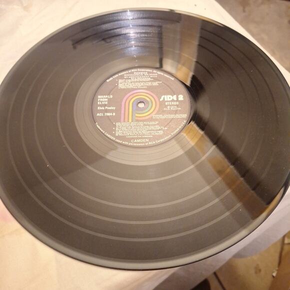 VINYL RECORD LP ELVIS PRESLEY MAHALO FROM ELVIS PICKWICK RECORDS ACL-7064 - Picture 3 of 4